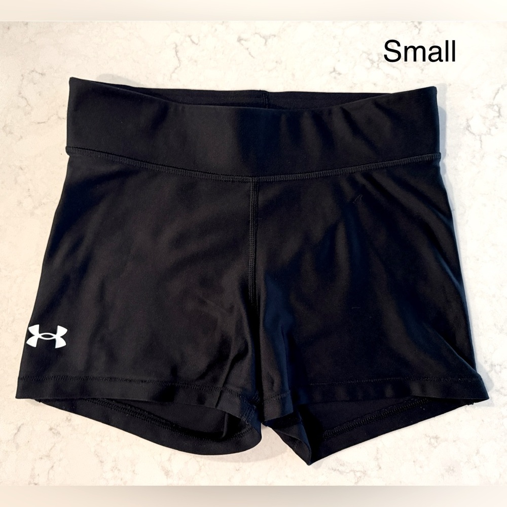 Under Armour Women's Black HeatGear 3” Shorts, SMALL (4-6) - EXCELLENT!!